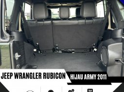 Jeep Wrangler Rubicon 4-Door 2011 7