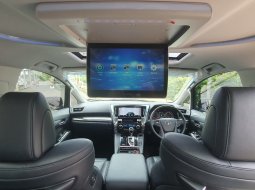 Toyota Vellfire 2.5 G A/T 2023 hitam km 22 ribuan pilotseat cash kredit proses bisa dibantu 21