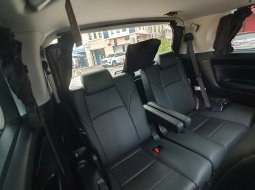 Toyota Vellfire 2.5 G A/T 2023 hitam km 22 ribuan pilotseat cash kredit proses bisa dibantu 12