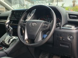Toyota Vellfire 2.5 G A/T 2023 hitam km 22 ribuan pilotseat cash kredit proses bisa dibantu 9