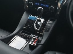 Toyota Vellfire 2.5 G A/T 2023 hitam km 22 ribuan pilotseat cash kredit proses bisa dibantu 15