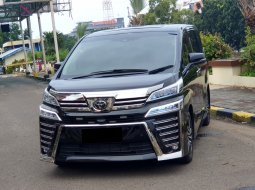 Toyota Vellfire 2.5 G A/T 2023 hitam km 22 ribuan pilotseat cash kredit proses bisa dibantu 3