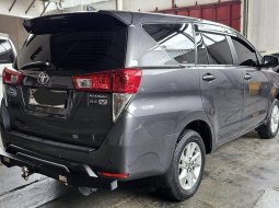 Toyota Innova 2.4 V A/T ( Matic Diesel ) 2019 Abu2 Mulus Siap Pakai Good Condition 6