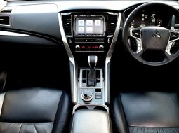 Mitsubishi Pajero Sport NewDakar Ultimate 4x4 A/T 2023 hitam km 22 ribuan sunroof 14