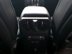 Jeep Wrangler Rubicon 4-Door 2023 hijau km 9 rb 18