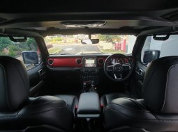 Jeep Wrangler Rubicon 4-Door 2023 hijau km 9 rb 17