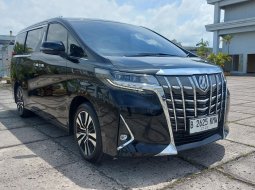 Toyota Alphard 2.5 G A/T 2022 5