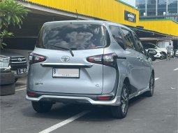 TOYOTA SIENTA Q 1.5 AT SILVER 2019‼️ 6