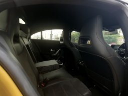 Mercedes-Benz CLA 200 AMG Line 2022 kuning km 8 ribuan 12