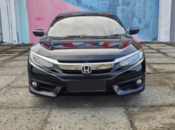 Honda Civic turbo ES 2018 Hitam km low 56 rb