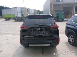 Mitsubishi Xpander Cross Premium Package AT 2021 Hitam 2