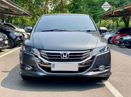 Honda Odyssey 2.4 2012 Abu-abu