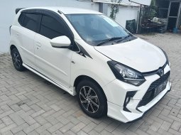 JUAL Toyota Agya 1.2 GR Sport MT 2021 Putih