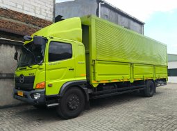 MULUS+banBARU MURAH Hino engkel 4x2 FG 235 JS Wingbox 2018 wing box