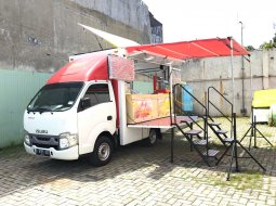 265KM SEPERTI BARU, MURAH Isuzu traga foodtruck 2021 food truck 1
