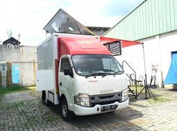265KM SEPERTI BARU, MURAH Isuzu traga foodtruck 2021 food truck 2