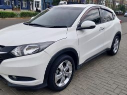 Honda HR-V 1.5L E CVT 2016 Putih