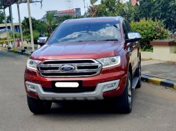 Ford Everest Titanium Plus 2015 matic diesel merah