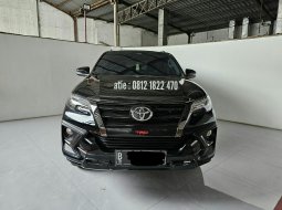 Toyota Fortuner VRZ TRD 2.4  AT ( Matic ) 2020 Hitam Low km 40rban jakarta