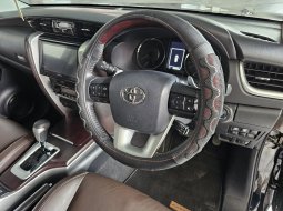 Toyota Fortuner VRZ TRD 2.4 diesel AT ( Matic ) 2020 Hitam Low km 49rban jakarta 10