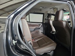 Toyota Fortuner VRZ TRD 2.4 diesel AT ( Matic ) 2020 Hitam Low km 49rban jakarta 9