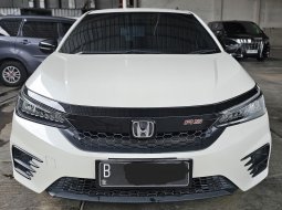 Honda City Hatchback RS A/T ( Matic ) 2022 Putih Mulus Gress Km 40rban