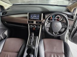 Mitsubishi Xpander Cross Premium AT ( Matic ) 2020 Putih Low km 28rban plat sukabumi siap pakai 9