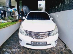 Nissan Grand Livina HWS AT 2016 Putih