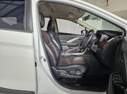Mitsubishi Xpander Cross Premium AT ( Matic ) 2020 Putih low km 28rban plat sukabumi siap pakai 8