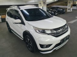 Honda BR-V E Prestige Automatic 2017 Full Original Seperti Baru Siap Pakai 3