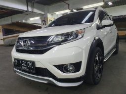 Honda BR-V E Prestige Automatic 2017 Full Original Seperti Baru Siap Pakai 6