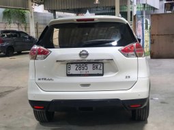 Nissan X-Trail 2.5 CVT 2016 Putih - BUNGA 0% 1 TAHUN* 6