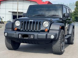 JEEP WRANGLER 3.8L BENSIN AT HITAM 2011 TERAWAT HARGA TERMURAH