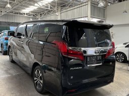 Toyota Alphard 2.5 G A/T 2021 Hitam 6