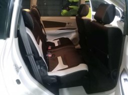 Daihatsu Xenia 1.5 R Deluxe AT 2019 putih 6