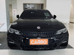 BMW 330i M Sport AT 2022 Hitam