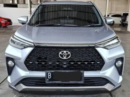 Toyota Veloz Q TSS A/T ( Matic ) 2022 Silver Km 34rban Mulus Siap Pakai Good Condition