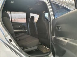 DAIHATSU SIGRA R 1.2 AT 2024 SILVER 8
