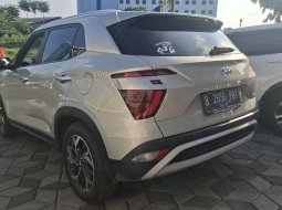 Hyundai Creta Style Matic Tahun 2022 Kondisi Mulus Terawat Istimewa Seperti Baru 10