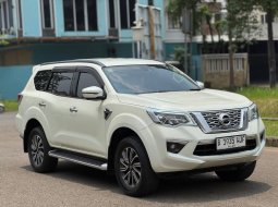 Nissan Terra 2.5L 4x2 VL AT 2018 Putih 2