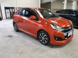 DP 5 JUTA - Daihatsu Ayla 1.2L R AT DLX 2019 Orange