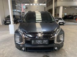 Mitsubishi Xpander Cross Black Edition AT 2021 Abu-abu