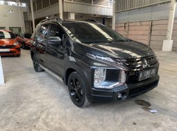Mitsubishi Xpander Cross Black Edition AT 2021 Abu-abu 8