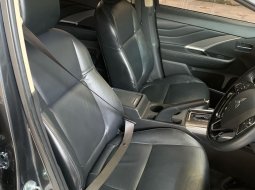 Mitsubishi Xpander Cross  Black Edition  AT 2021 Abu-abu 9