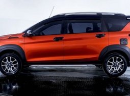 Suzuki XL7 Alpha AT 2023 Orange 2