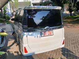 Toyota Voxy 2.0 AT 2018 / Promo Voxy Murah 3