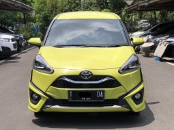 Toyota SIENTA Q 1.5 AT 2021