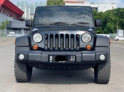 JEEP WRANGLER 3.8L AT HITAM 2011 DIJUAL CEPAT TERMURAH 2