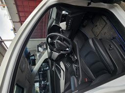 Antik Cuma 11rb Km Wuling Almaz Exclusive 7 Seater A/T ( Matic ) 2019 Putih 10