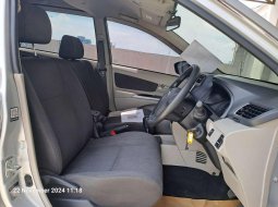 DAIHATSU XENIA R DELUXE 1.5 MT 2021 SILVER 7